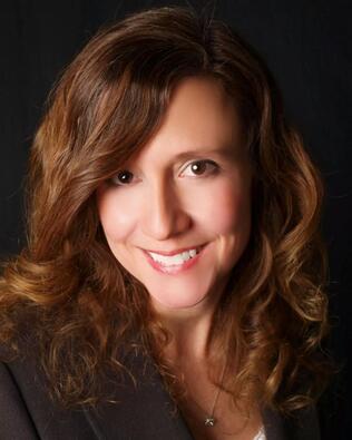 Headshot of JENNIFER KINCAID