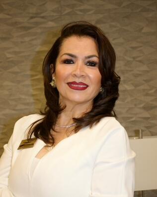 Headshot of Virginia Hernandez
