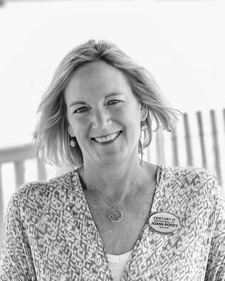 Headshot of Joann Roddy