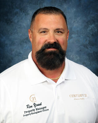Headshot of Ron Yount