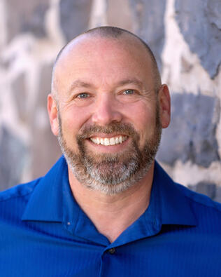 Headshot of Evan Kishineff