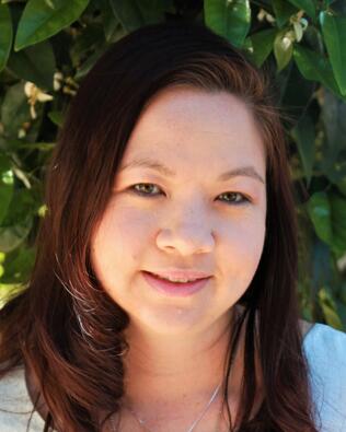 Headshot of Lisa Keltner