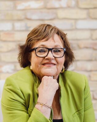 Headshot of Ann Kearney