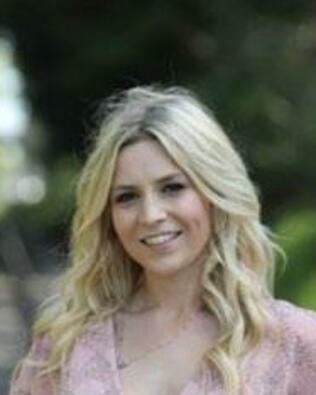 Headshot of Lauren Harrington