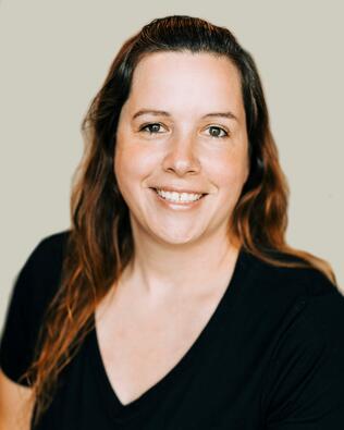 Headshot of Mae Bailey