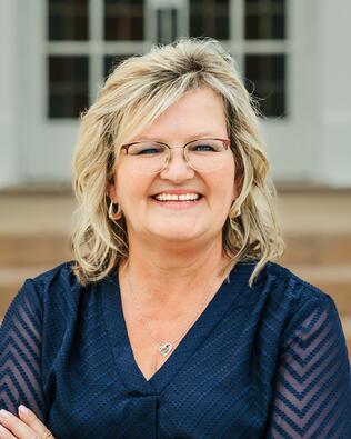 Headshot of Sandi Schober