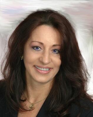 Headshot of Helen Wayner,