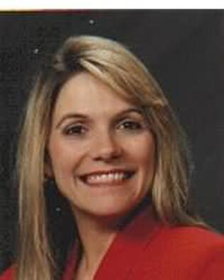 Headshot of Cindy Namie