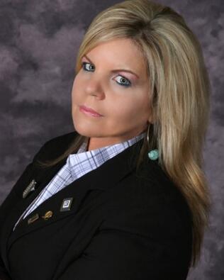 Headshot of Sarah Hayworth
