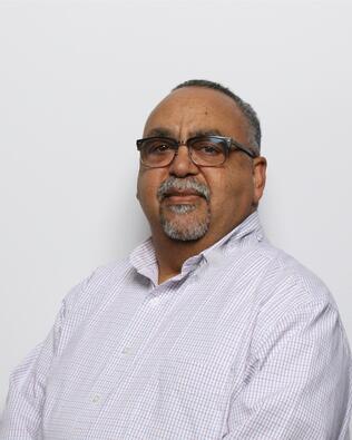 Headshot of Edwin Lugo