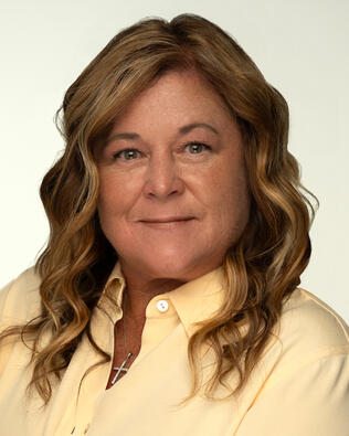 Headshot of Beth Cannon