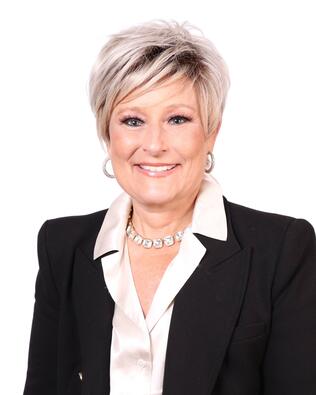 Headshot of Shara Hinchey