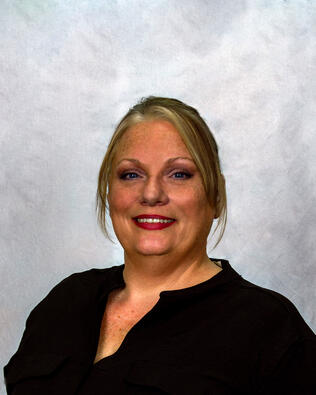 Headshot of Michelle Christenson