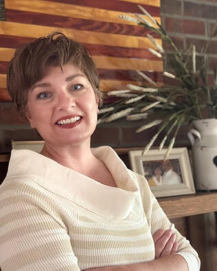 Headshot of Cheryl Hayes