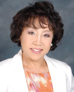 Headshot of Charlene Lee