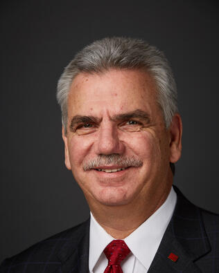 Headshot of Thomas Lischak CCIM