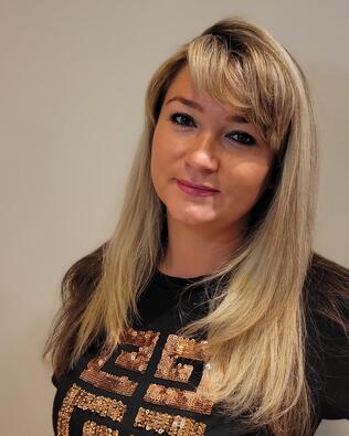 Headshot of Oleysa Alice Fizer