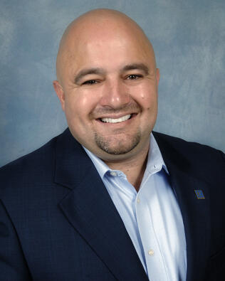 Headshot of Dan Caballer