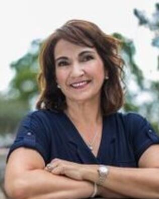 Headshot of Brenda Mendoza
