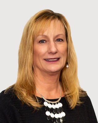 Headshot of MaryLou Mycoff