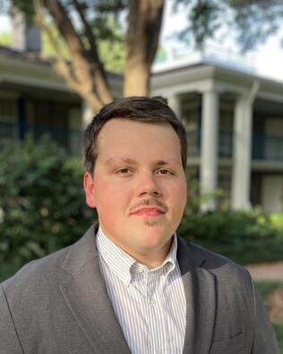 Headshot of Robert Perez