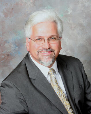 Headshot of Michael Mages