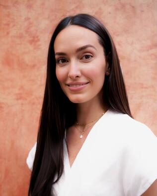 Headshot of Elena Tasker