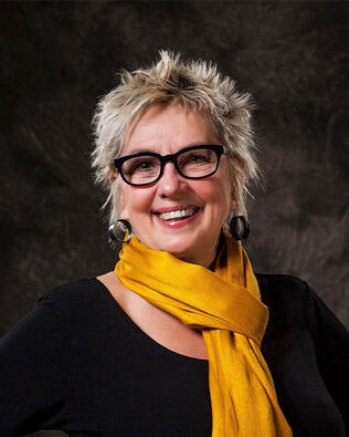 Headshot of Donna Navickas