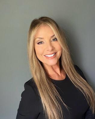 Headshot of Lisa Sandusky