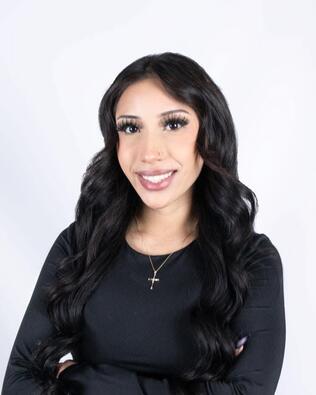 Headshot of Joselyne Aguirre