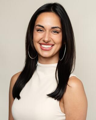 Headshot of Caroline Woods