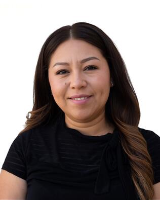Headshot of Mayra Vargas