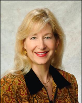 Headshot of Julie Becker