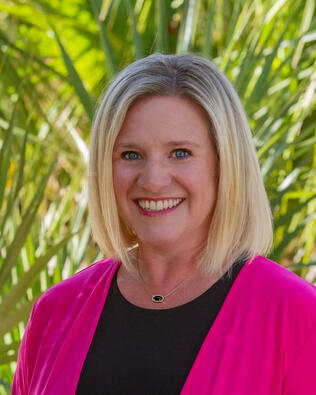 Headshot of Kara Schwind