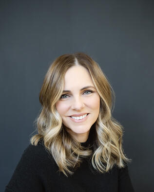 Headshot of Andrea Bond