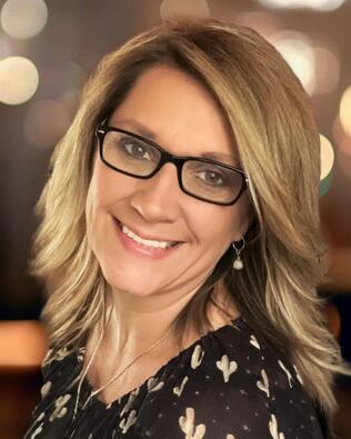 Headshot of Annette Cammack