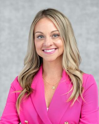Headshot of Lauren Moore