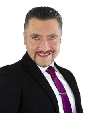 Headshot of Luis F. Hernandez