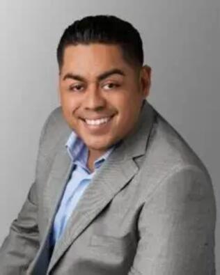Headshot of Salvador Almanza