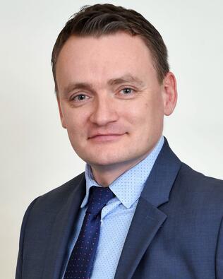 Headshot of Nazar Bas