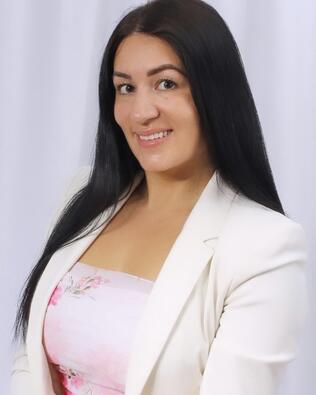 Headshot of Natalie Rose Céspedes