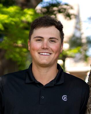 Headshot of Hunter Harmon