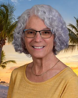 Headshot of Vickey Roa