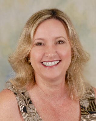 Headshot of Wendy Browning