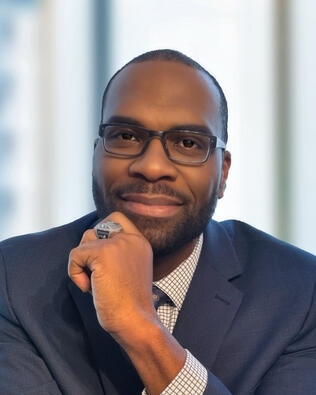 Headshot of Malik Glover