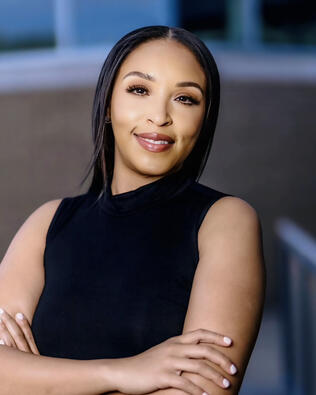 Headshot of Jolanda Young