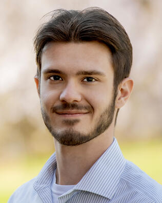 Headshot of Graham Darcy