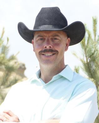 Headshot of Scott Ouradnik
