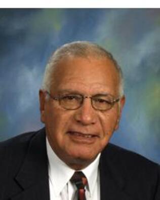 Headshot of Tommy Villalobos