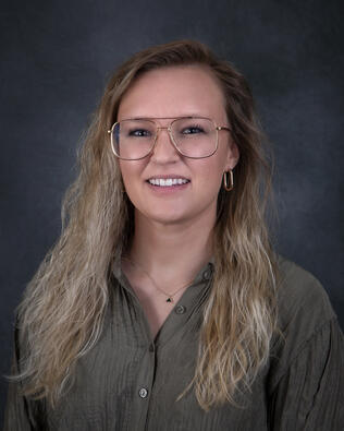 Headshot of Samantha Luscher